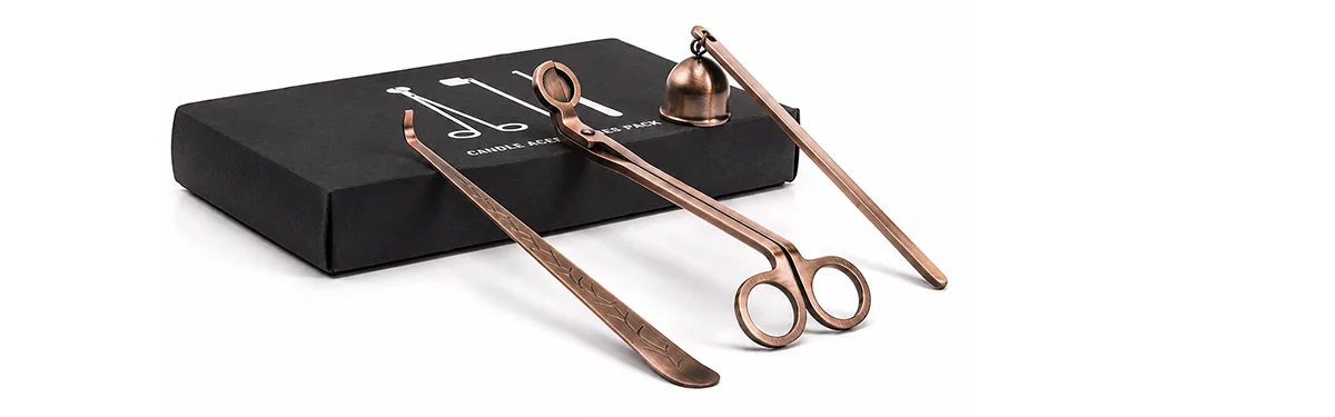 Sada pro péči o svíčky se zhášedlem, nůžkami na knot a háčkem