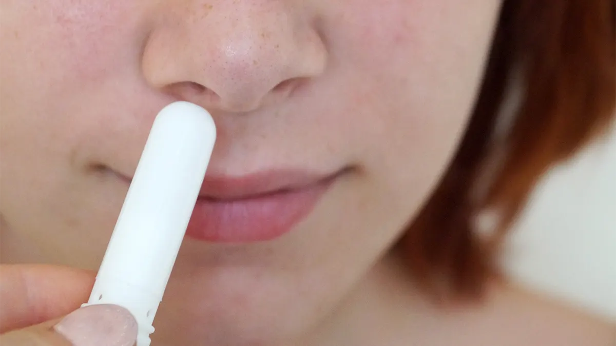 Inhalační tyčinka proti nevolnosti s éterickými oleji koriandru a citronu